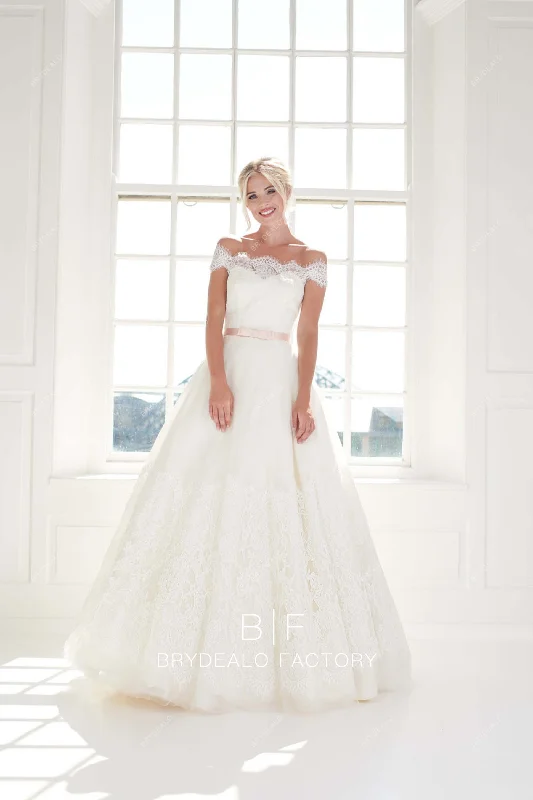 Reduced Prices Off Shoulder Elegant Lace Floor Length Ball Gown Fall Bridal Dress