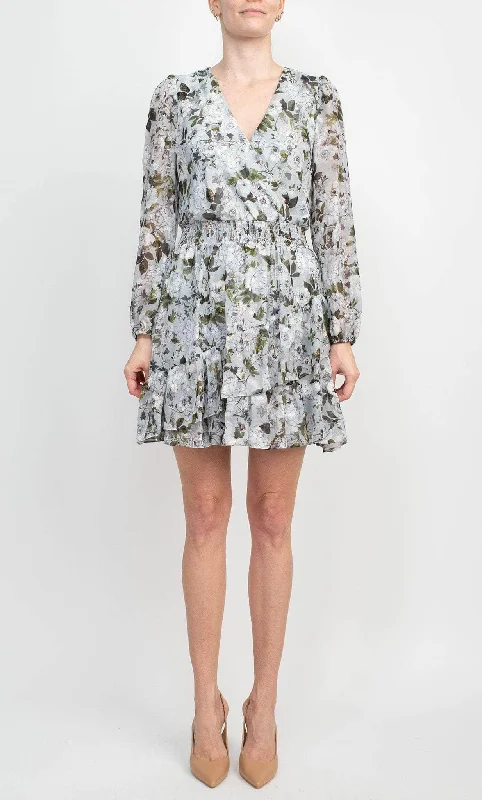 Can't Miss Laundry HU07D29 - Tiered Hem Floral Short Dress