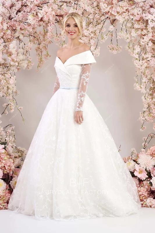 Quick Sale Off Shoulder Elegant Lace Long Sleeves Ball Gown Fall Wedding Dress