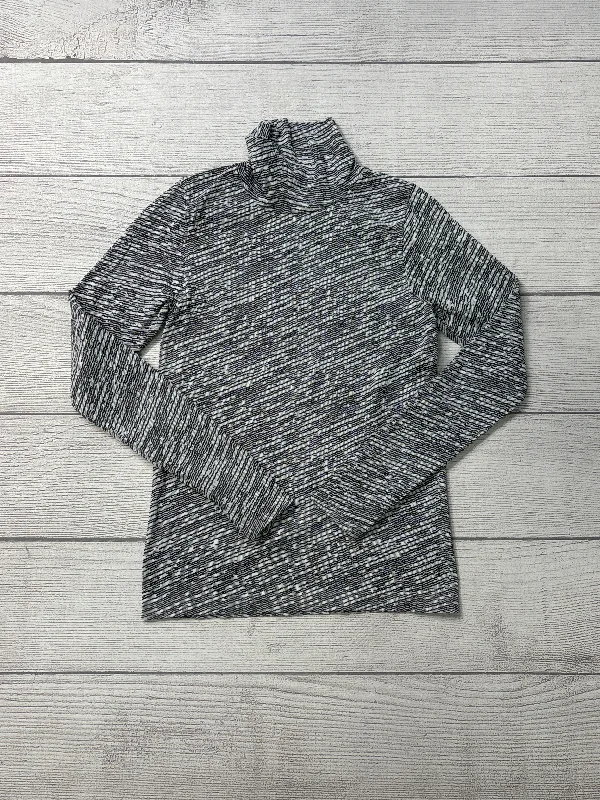Unbeatable Prices Athletic Top Long Sleeve Crewneck By Athleta In Black White, Size: M