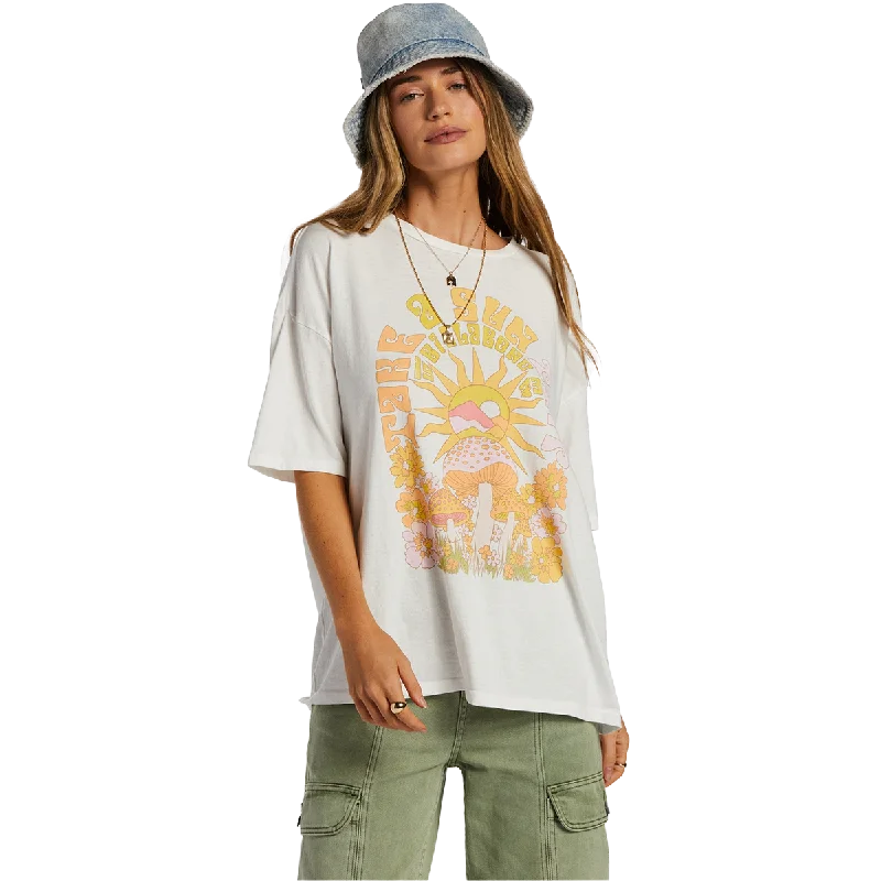 Savings Galore Women's Take a Sun Trip Tee