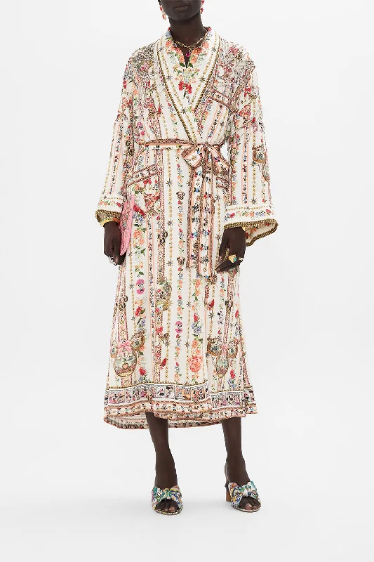 Bargain Bin LONG ROBE W FLARED SLEEVE MINNIE MAGIC FOREVER