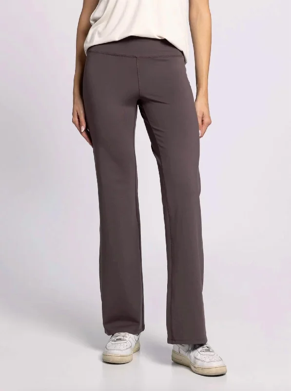 Massive Deals Callie Pants In Raisin