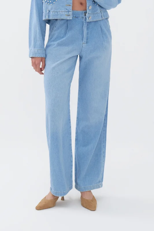 Great Deals Pleated Wide Leg Jeans