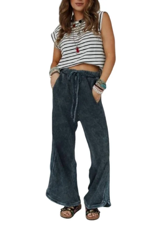 Extra Savings So Comfy Wide Leg Pant - Petite In Navy