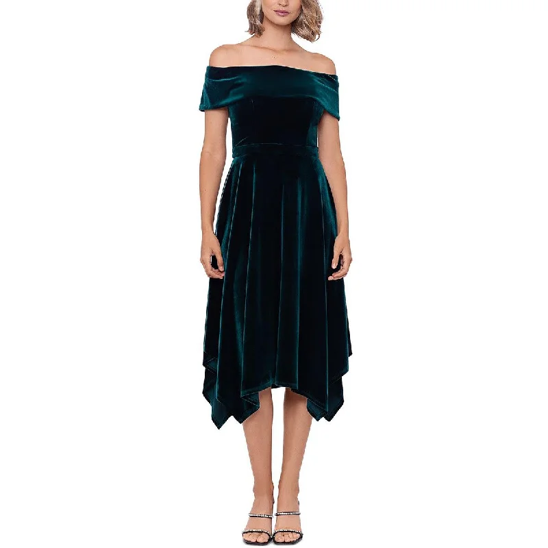 Special Discount Xscape Womens Plus Velvet Knee Cocktail and Party Dress