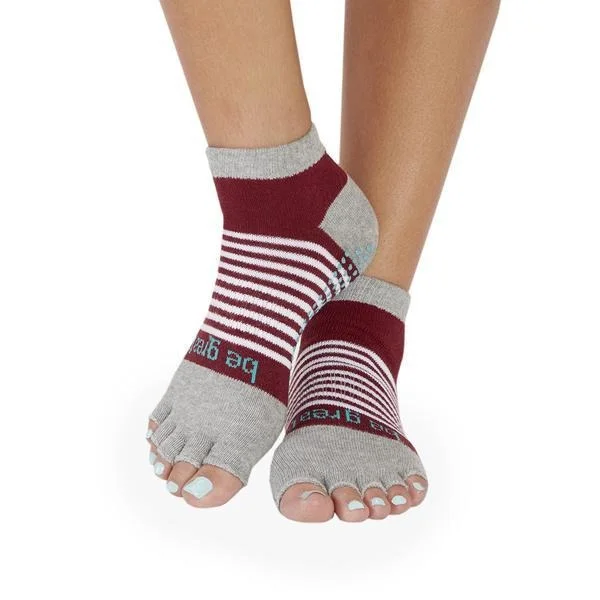 Sticky Be Socks BE GREAT 1/2 Toe Stripe Grip Socks