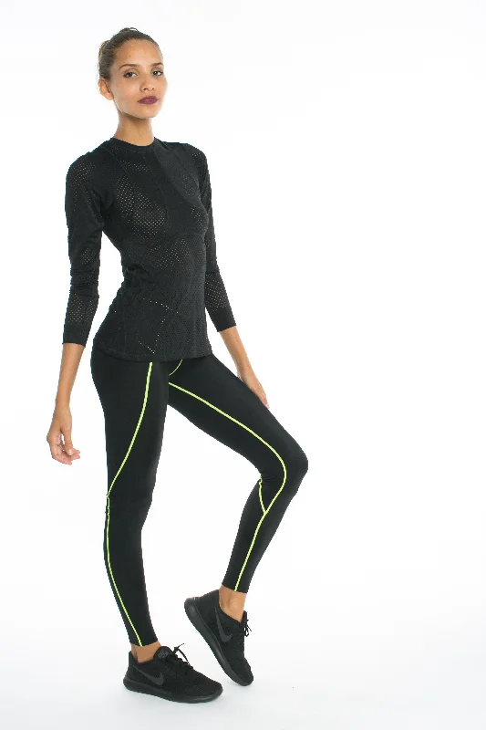 925Fit Track Me Down Rash Guard - Black